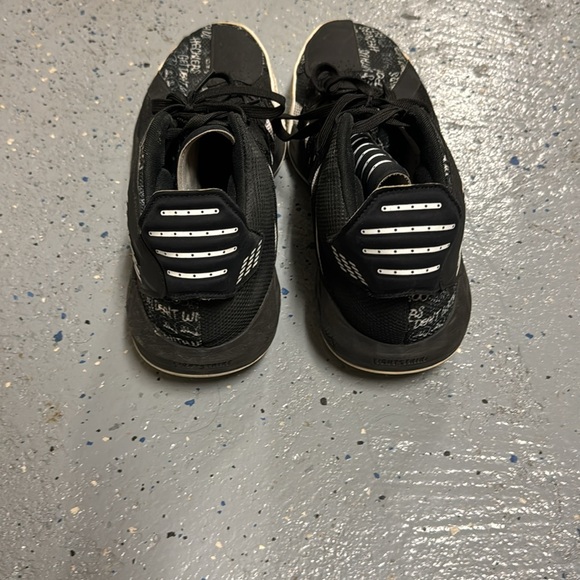 Adidas Basketball Shoes Damian Lillard - Picture 5 of 6